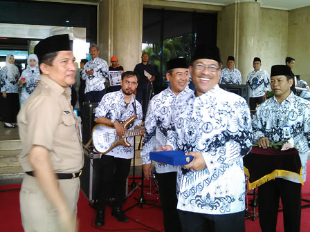 Pencarian PGRI Sarmi - Persatuan Guru Republik Indonesia Cabang Kabupaten Sarmi